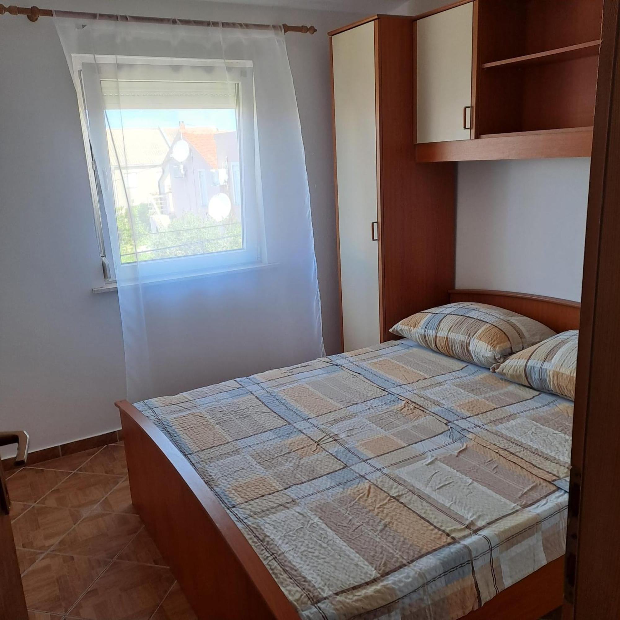 Apartments Cecilija Povljana Exterior photo